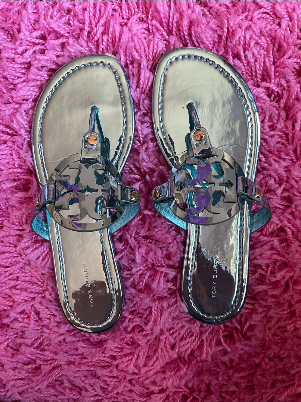 Tory Burch Metallic Blue Patent Miller Thong Sandals - Picture 2 of 5